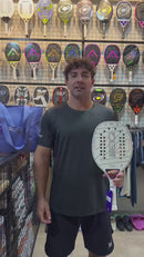 Raquete de Beach Tennis New Brave 12K Zeiq Rafa Miiller 2026 + Mochila Zeiq ou Raqueteira (Diversas Cores)