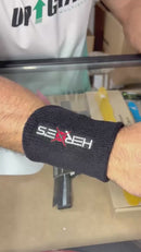 Munhequeira Heroes - Black